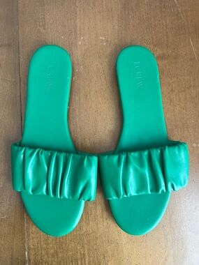 💕 J Crew Emerald Green Slide Sandals Size 9